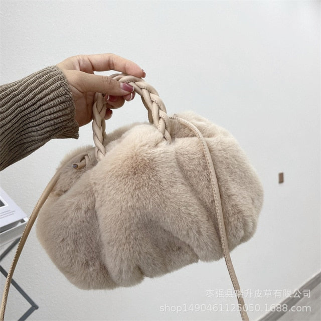 Women's Shopper Bag Plush Tote Shoulder Bags For Women 2021 Fluffy Female Handbag Fur Ladies Hand Shoppers Bag Black Sac A Main