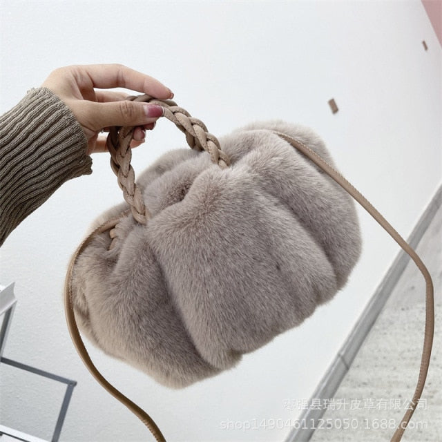 Women's Shopper Bag Plush Tote Shoulder Bags For Women 2021 Fluffy Female Handbag Fur Ladies Hand Shoppers Bag Black Sac A Main